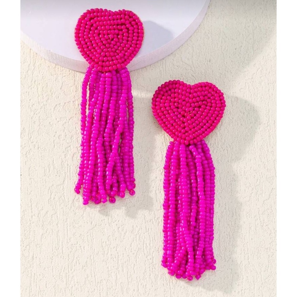 PINK BEADED HEART & TASSEL DROP EARRINGS NWT